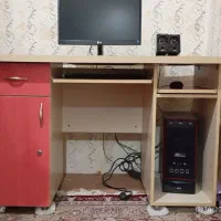 میز کامپیوتر و تحریر