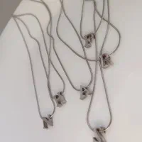 گردنبند حروف