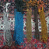 تسبیح در رنگ های مختلف