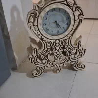 ساعت با میز