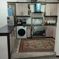 ۳۵ هکتاری روبه فضا باز طبقه بالا ۲خواب فروش فوری