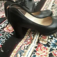 کفش مجلسی زنونه نو سایز ۴۰تا ۴۱ قیمت ۴۰۰تومن