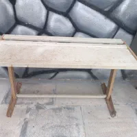 میز پایه ماشین بافتنی و صندق قدیمی