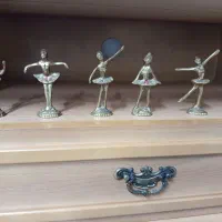 7 رقصنده برنجی