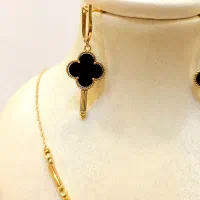 سرویس طلا ونکلیف مشکی گردنبند دستبند گوشواره|جواهرات|مشهد, ده دی|دیوار