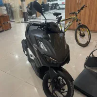 کلیک ۱۷۰ سی سی مشکی مدل ۱۴۰۲