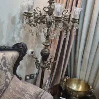 شمعدان ایستاده برنز|لوستر و چراغ آویز|ری, صفاییه (چشمه علی)|دیوار