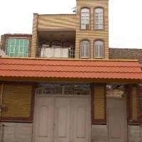 خانه سه طبقه ۴۰۰متر بنا سنددار نزدیک حرم ۵ دقیقه