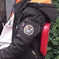 کاپشن|لباس|دورود, |دیوار