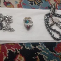 انگشتر نقره و تسبیح و گرونی