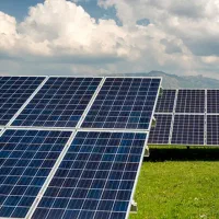 جذب سرمایه‌گذار جهت پروژه نیروگاه خورشیدی