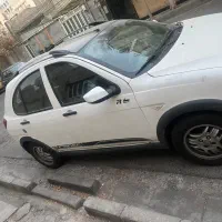 خودرو کوئیک r