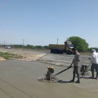 اجرتی بتن ریزی با ماله پروانه با لیزر|خدمات پیشه و مهارت|نظر کهریزی, |دیوار