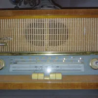 رادیو ساخت المان غربی سالم