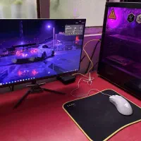 کیس با مانیتور گیمینگ