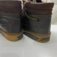 بوت کترپیلار و کفش مجلسی اصلی درجه یک|کیف، کفش، کمربند|اهواز, فرهنگ شهر|دیوار