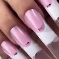 خدمات و آموزش کاشت ناخن