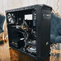 کیس کامپیوتر گیمینگ و رندرینگ به همراه مانیتور