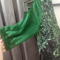 تعدادی لباس مجلسی|لباس|رشت, کوی مهر|دیوار