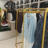 فروشنده خانوم