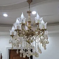 لوستر|لوستر و چراغ آویز|گلستان (تهران), |دیوار