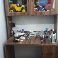 میز تحریر به همراه کتابخانه