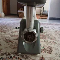 یک چرخ گوشت تمیز