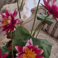 گلدان با گل مرداب شاخه گل رز مصنوعی هدیه روز مادر|گل مصنوعی|مشهد, چهارچشمه|دیوار