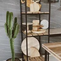 قفسه چوبی مینیمال