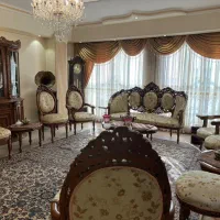 مبلمان و میزناهار خوری و بوفه چوب گردو بسیار زیبا