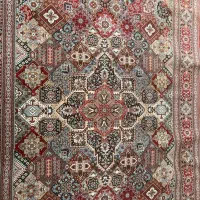 فرش ۶متری درحدنو بدون پارگی و زدگی