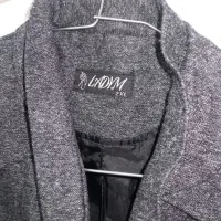 پالتو|لباس|برازجان, |دیوار