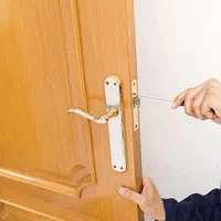 نصب فوری ، نصاب درب داخلی ، ضدسرقت و چهارچوب|خدمات پیشه و مهارت|تهران, یوسفآباد|دیوار