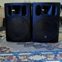 یک جفت باند آیکون درحدنو برای فروش