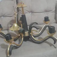 لوستر و میز اتو