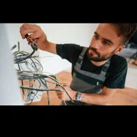 برقکشی وسیم کشی،برقکار،برق کشی،سیمکشی،نصاب|خدمات پیشه و مهارت|زابل, |دیوار