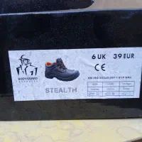 کفش ایمنی|کیف، کفش، کمربند|اصفهان, فیض|دیوار