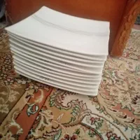 تعدادی ظروف درحد نو