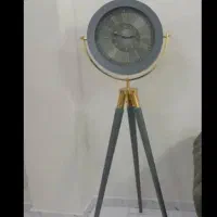 ساعت ایستاده