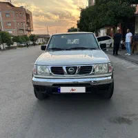 نیسان پیکاپ دو کابین، مدل ۱۳۸۹