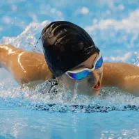 آموزش شنا آقایون و بانوان استان قم