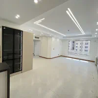 ۱۱۷ متر _ نوسازی شده _ قابل تهاتر _ برج _ دریاچه