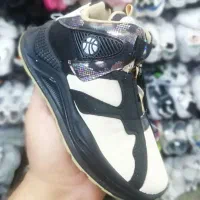 کفش جردن ۲۳ رنگ کرم ساعتی سایز ۲۵ تا ۳۶