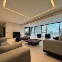 130متر-در-ولیعصر-کریمخان