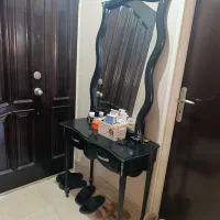 آیینه وکنسول