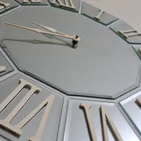 پرده و والان و ساعت