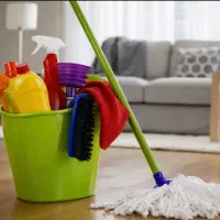 نظافتچی راه پله و منزل