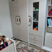 کمد دو تکه به همراه کتابخانه