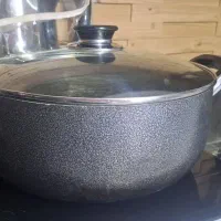 مقداری ظروف