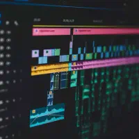 استخدام تدوینگر حضوری